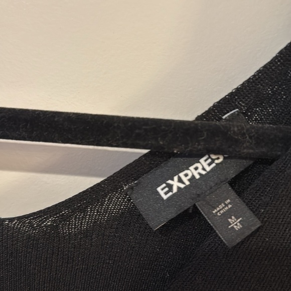 🌸Express Sweater🌸 - Picture 2 of 5